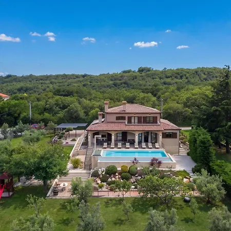 Villa Terra With Pool&sauna Near Rabac *