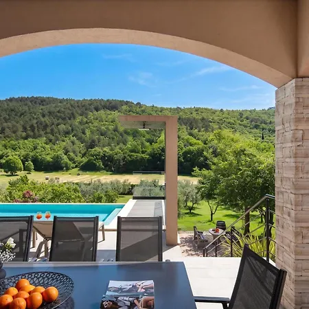 Villa Terra With Pool&sauna Near Rabac *